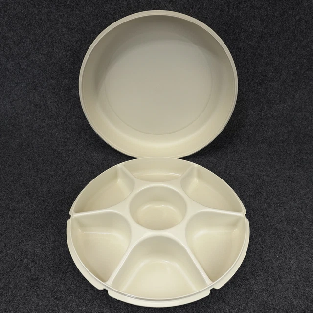 TUPPERWARE 1665 VEGGIE Snack Relish Divided Serving Tray Almond Base