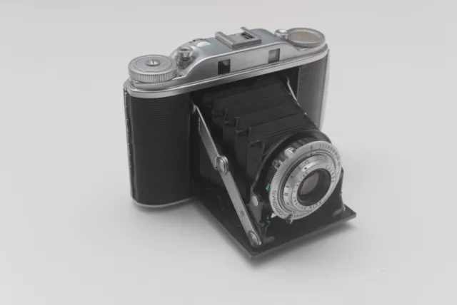 Kamera Agfa Isolette III mit Objektiv Solinar 1:4,5/85, Synchro-Compur MX