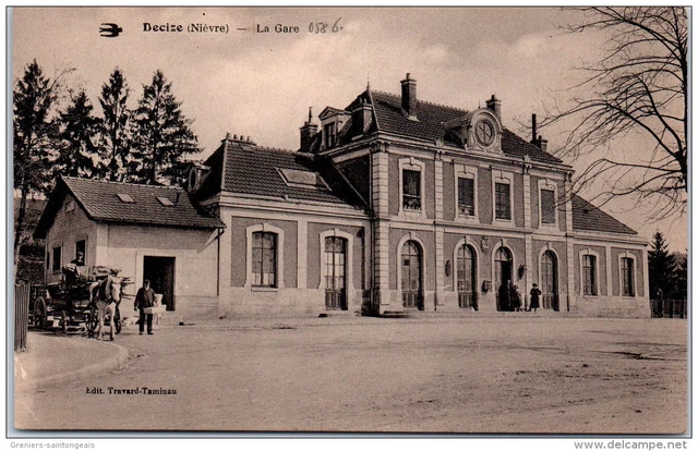 58 DECIZE - la gare.