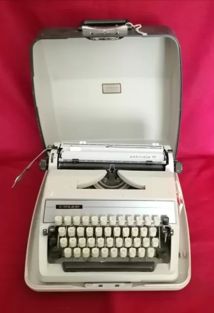 ADLER Gabrielle 25 typewriter