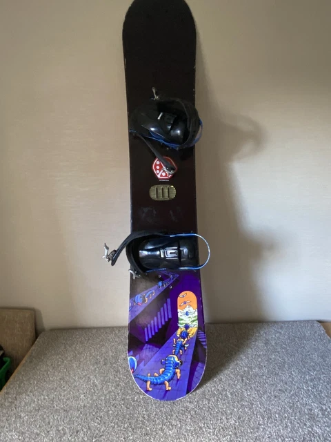 5 Fuß Snowboard GNU mit Bindungen und Virus wasserdichte Tragetasche