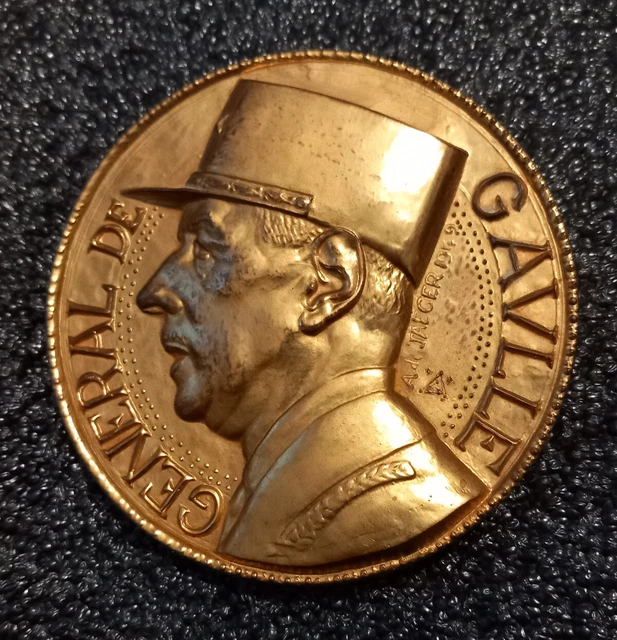 MÉDAILLE HOMMAGE À Charles de Gaulle Lille maison 9 rue Princesse 78 mm