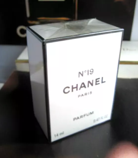 🎁early1990s Vintage **Sealed 0.47 oz *PARFUM Chanel No 19 pure perfume Extrait