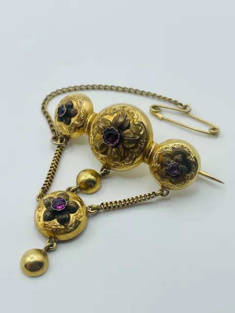 Elegant Victorian 15ct Yellow Gold Brooch w Foliate Detail and Amethyst 7.7g