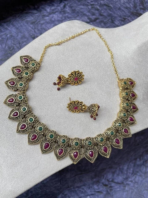 Ensemble De Bijoux Traditionnel Indien Du Sud - Collier Plaqué Or Et Pierres Rouges - Neuf Avec étiquettes