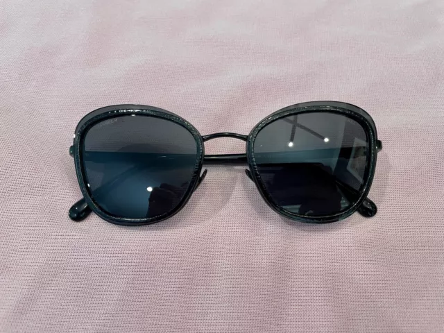 Chanel Grey Chain Link Arm Sunglasses – Phoenix Style