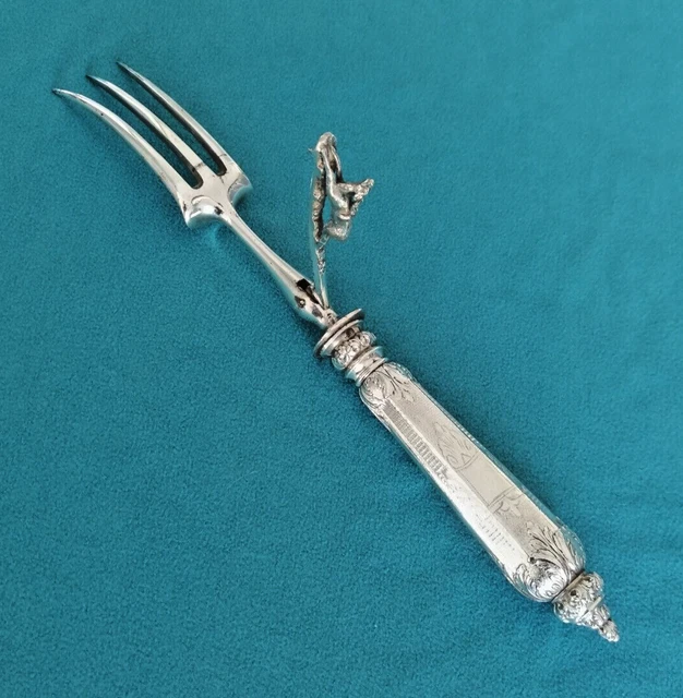 FOURCHETTE ARGENT MASSIF, minerve 1er titre 950/1000 poinçon orfèvre E? EUR 36,50 - FR