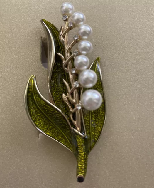 Jones New York Vintage Gold Tone, Faux Pearl, Crystals Calla Lily Brooch