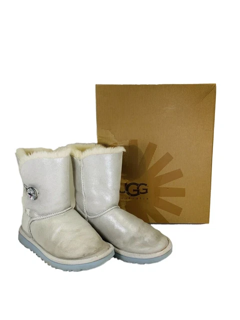 UGG Australia 1002174 Light Shimmer Gray Bailey Button I Do Bridal Boots Size 5