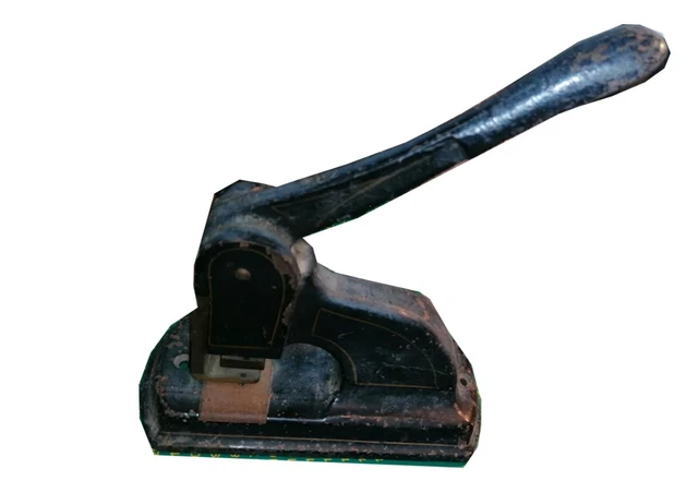 Perforatrice Pour Timbres - Forme Rectangulaire Ondulée