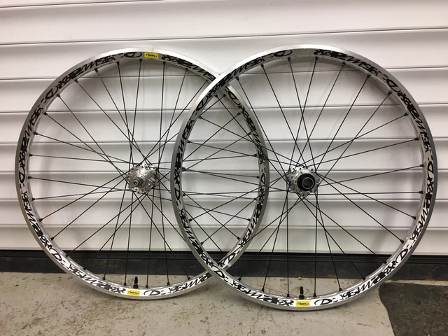 Mavic deemax 26er rear MAVIC DEEMAX ULTIMATE 26