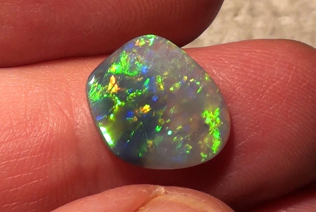 Blackopal Blau-Grün-Gold -top Pierre - 3,30ct. Avec Video