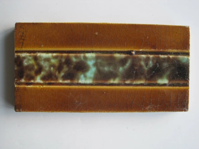 Antique Majolica 6" X 3"  Border / Spacer Tile  - Mottled Green Centre Rail