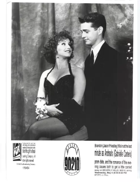 Jason Priestley Gabrielle Carteris "Beverly Hills 90210" TV Still