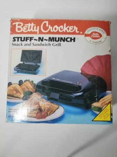 https://www.picclickimg.com/k5YAAOSw2yBkr1vN/Betty-Crocker-Stuff-N-Munch-Snack-And-Sandwich-Grill-BC-1945.webp