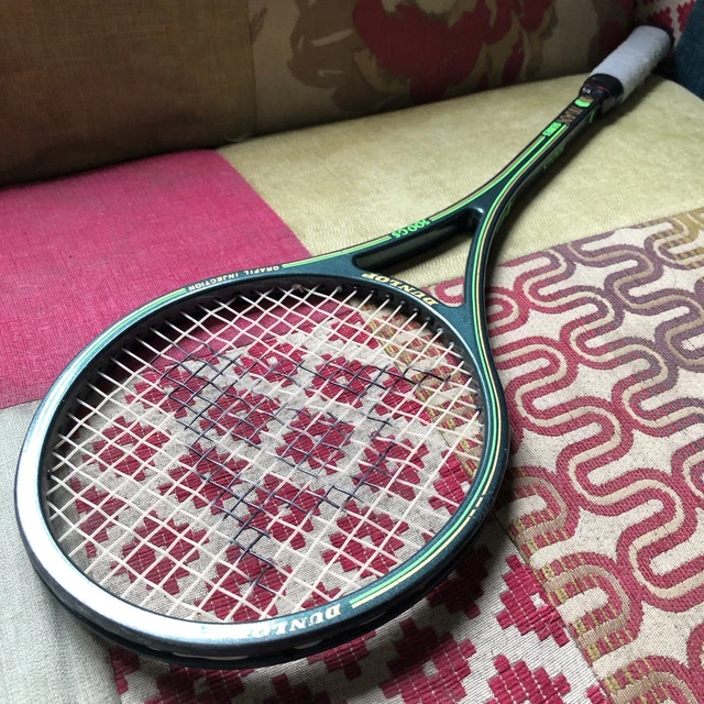 Dunlop Squashracket – 100% Grafiet, 16x19 Snaarpatroon, Extra Head-light, Voor Gevorderden