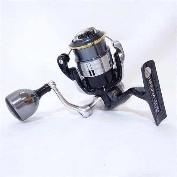 美品　SHIMANO 12 Vanquish C2000HGS s-l400.jpg