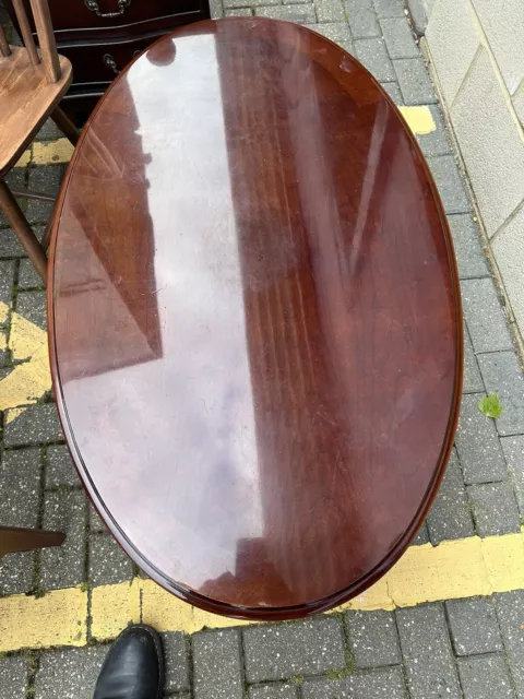 Vintage / Retro oval coffee table