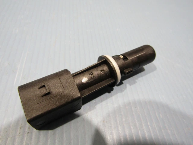 GENUINE MERCEDES SLK R171 Ml W164 Headlight Lamp Socket A0018263582 Ref ...