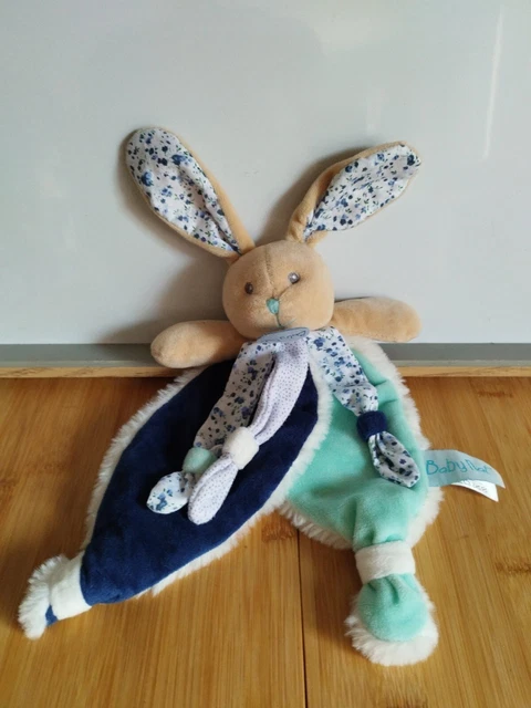 Doudou plat lapin Poupi bleu marine blanc vert fleurs Babynat