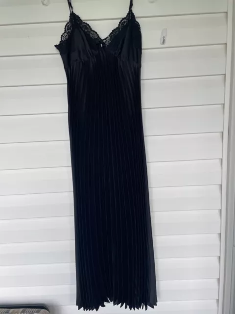 NEIMAN MARCUS JONQUIL Black Pleated Long Nightgown S/P $49.95 - PicClick