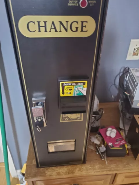 1 American Changer AC1000 Coin Change Machine 1 & 5 bills