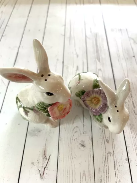 Vintage FITZ & FLOYD Salt & Pepper Shakers Porcelain Bunnies W Flowers Easter