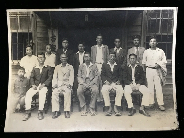 #20 Japanese Vintage Photo 1940s Group Fourteen Fellow Man Private House Suit