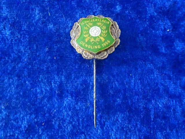 A57-05) shooter needle badge shooter club Dengling 1955