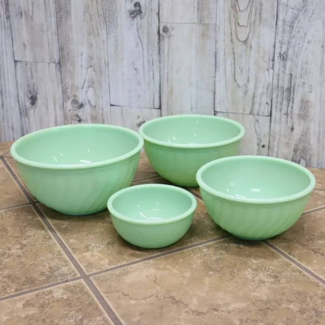 4 Pc- Anchor Hocking Bowl Set. Jadeite Fire-King 2000 Swirl Mixing Set 10/9/8/6" 2