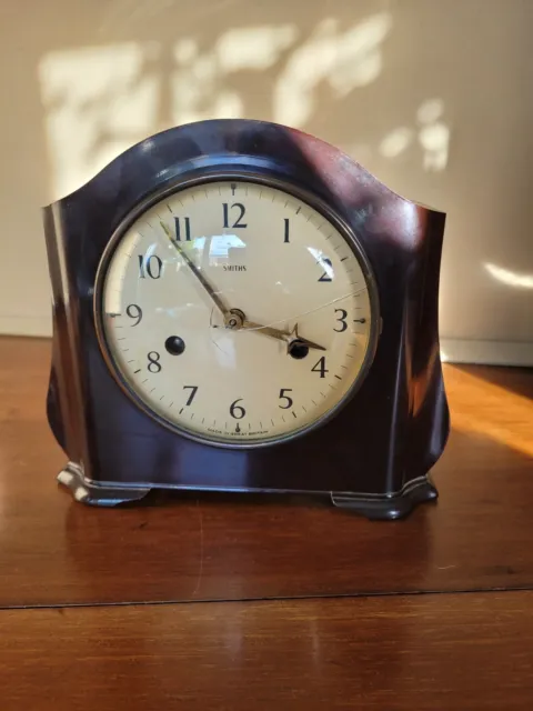 Vintage smiths enfield Mantle Chiming  Bakelite Clock (No Pendulum Not Working)