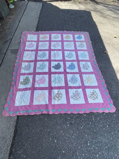 Vintage Antique Patchwork Handmade Quilt Bedspread Hand Sewn Embroidered Pattern
