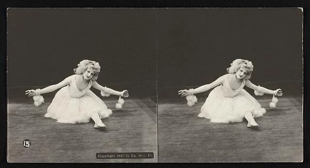 Photo Ancienne De Femme, Modèle C.1900 - Tirage Vintage, Neuve