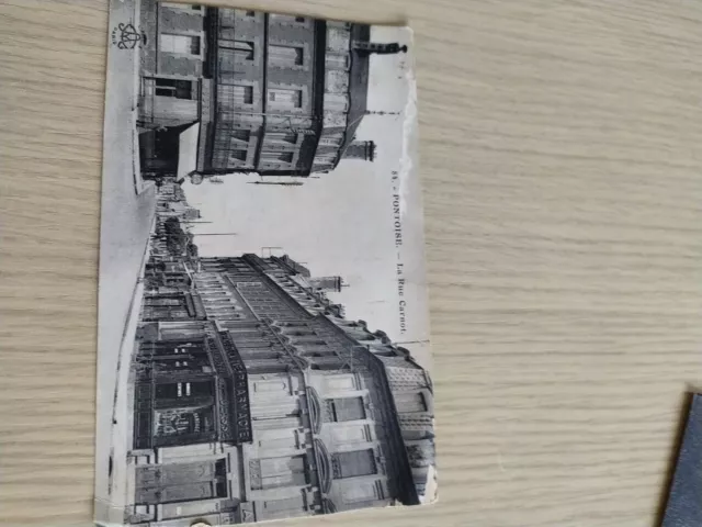 CPA Pontoise la rue Carnot circa 1910