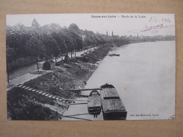 CPA COSNE SUR LOIRE (58) BORDS DE LA LOIRE. PENICHES. Ed Aux Arts Modernes.