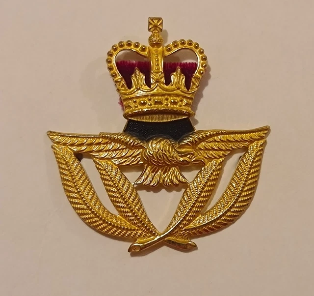 1960S ROYAL AIR Force RAF Warrant Officers Gilt Beret/Sude Cap Badge ...