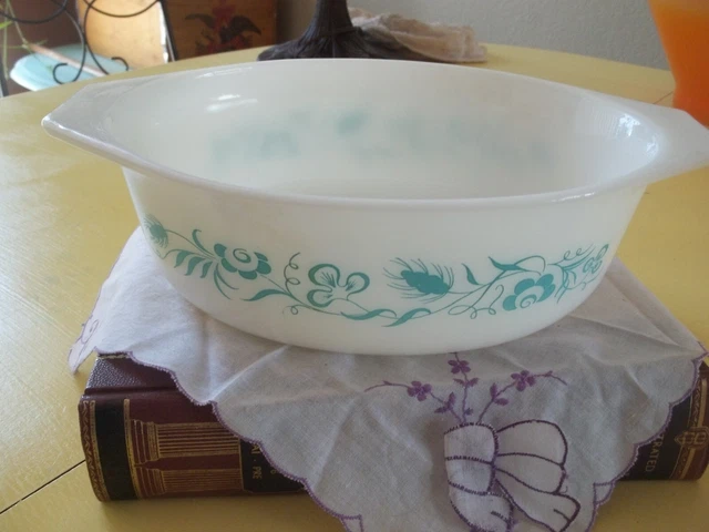 Pyrex Promotional Turquoise Blue "Meadow" 043 1.5 Qt. Oval Casserole Dish No Lid