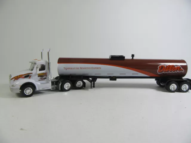 Trucks N Stuff  1:87   Peterbilt 579 Daycab  mit Tankauflieger   DILLON    USA