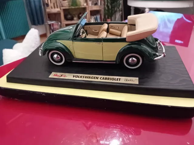 VOLKSWAGEN COCCINELLE CABRIOLET 1951 MAISTO 1 18 SUR SOCLE EUR 18 50 PicClick FR