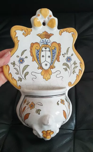 Ancien grand benitier ceramique terre cuite signé R.S. couronne Desvres ?