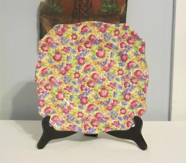 Vintage Royal Winton Grimwades Royalty Plate 9-3/4"