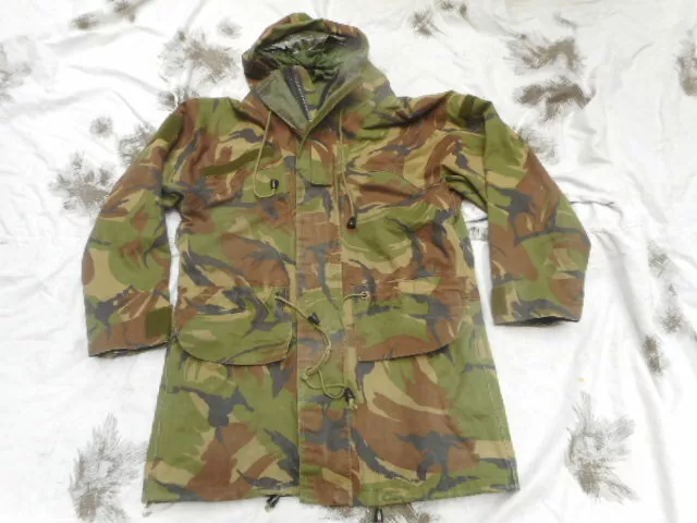 Dutch army deals goretex parka