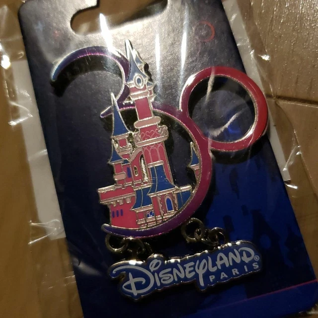 Disneyland Paris 30th Anniversary Pin Badge Sleeping Beauty Castle Aurora Bore