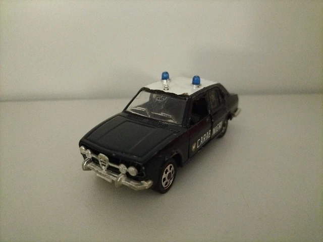Miniature Mebetoys A82 Jeep Carabinieri, échelle 1/43, Mattel