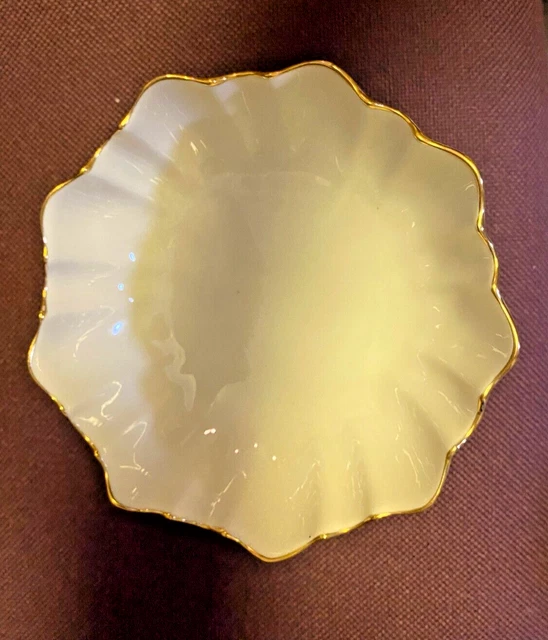 Lenox Ivory China Symphony 24K Gold Trim Sculptured Footed  Bowl 6"