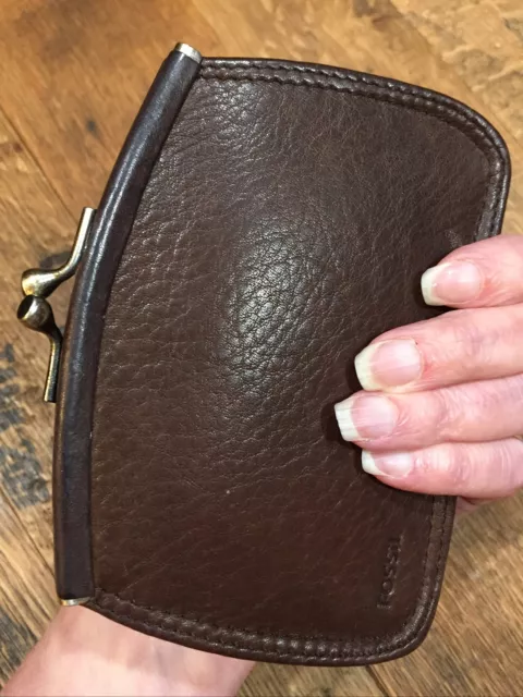 Vintage Black Leather Fossil Change Coin Purse Wallet Kisslock