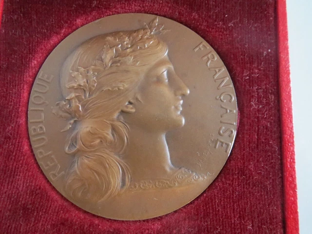 C03102 belle Médaille bronze Marianne Dupuis préparation militaire guerre