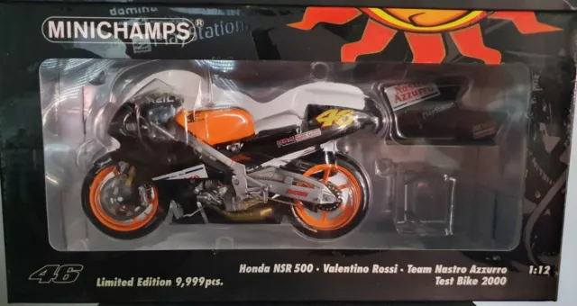 Valentino Rossi. Honda NSR500. Test bike 2000. Minichamps 1/12.