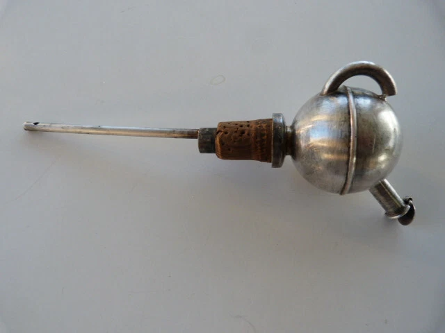 Ancien Bouchon Métal Argenté Forme Canard Sur Bouchon Liège