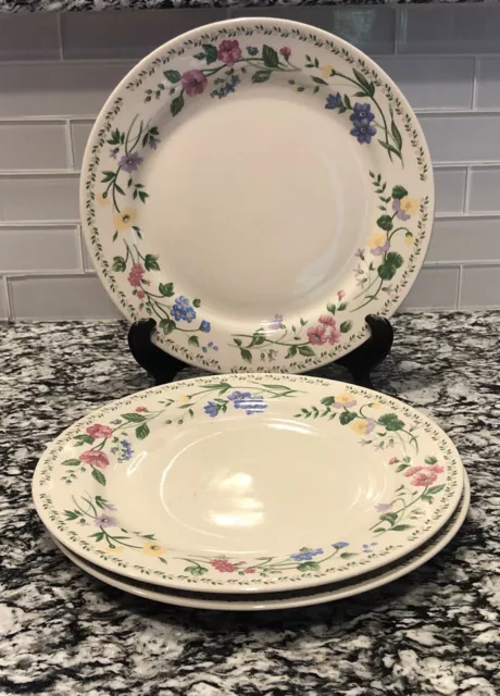 Farberware Stoneware ENGLISH GARDEN #4241 Cream Floral Rim Dinner Plates